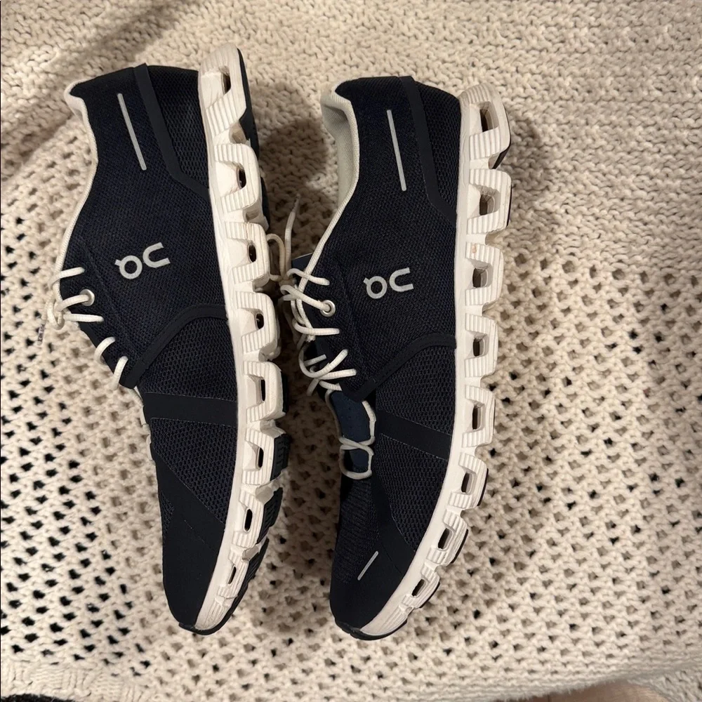 On Cloud M 12.5  Running Men's Dark Blue Athletic Shoes - Picture 3 of 9